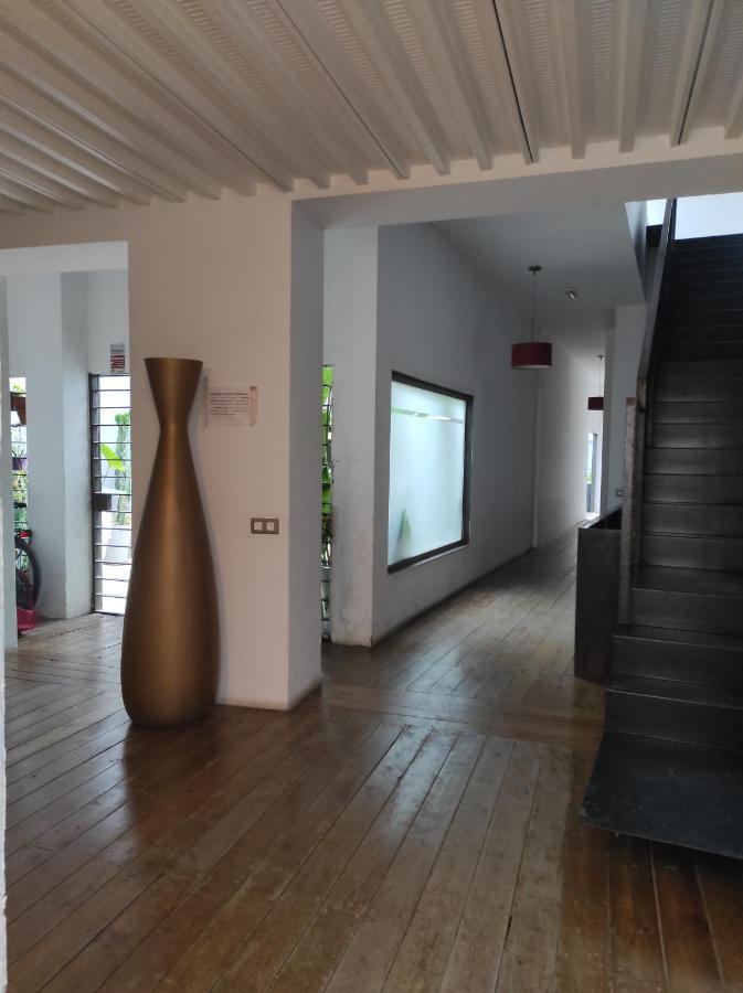 Habitacion Y Bano En Planta Independiente En Centro De Sevilla 外观 照片